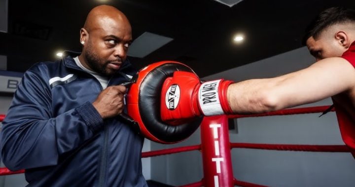 Comment utiliser le Punch Shield pour la boxe