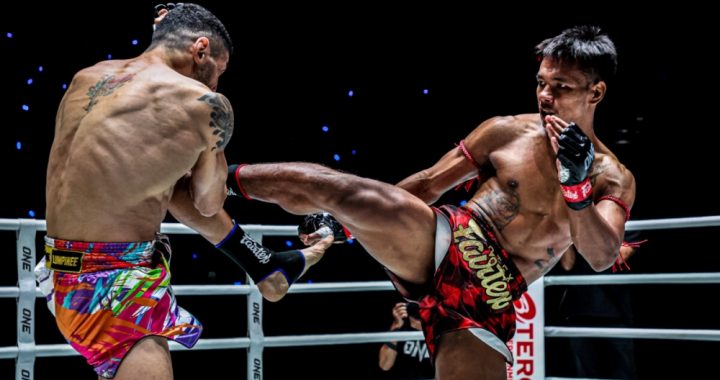 Combinaisons défensives en Muay Thai qui aident à bloquer et à créer de puissantes contre-attaques